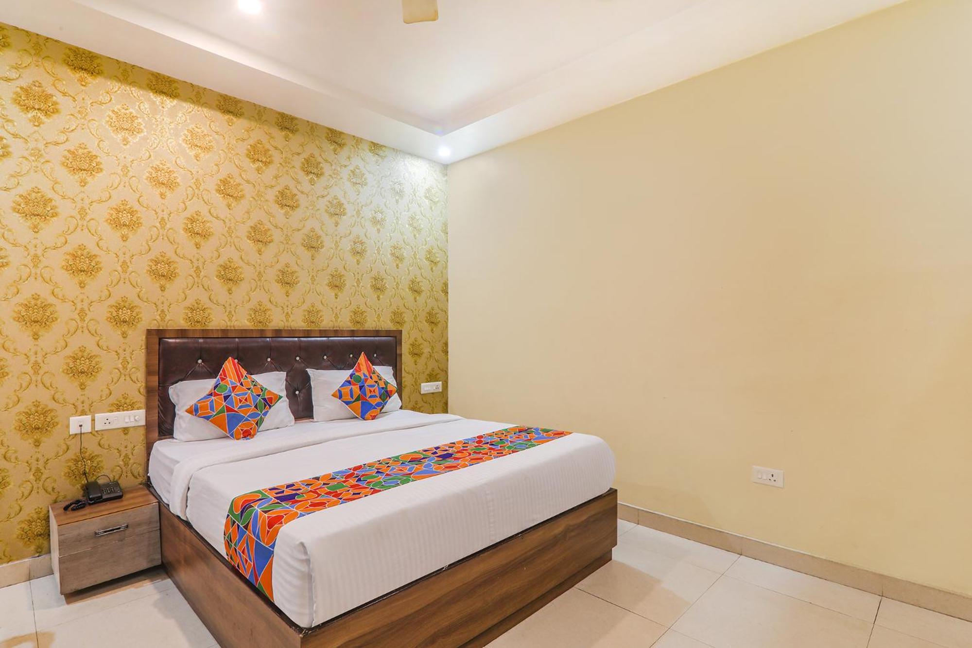 Fabexpress Grand Inn Chinhat Bagian luar foto
