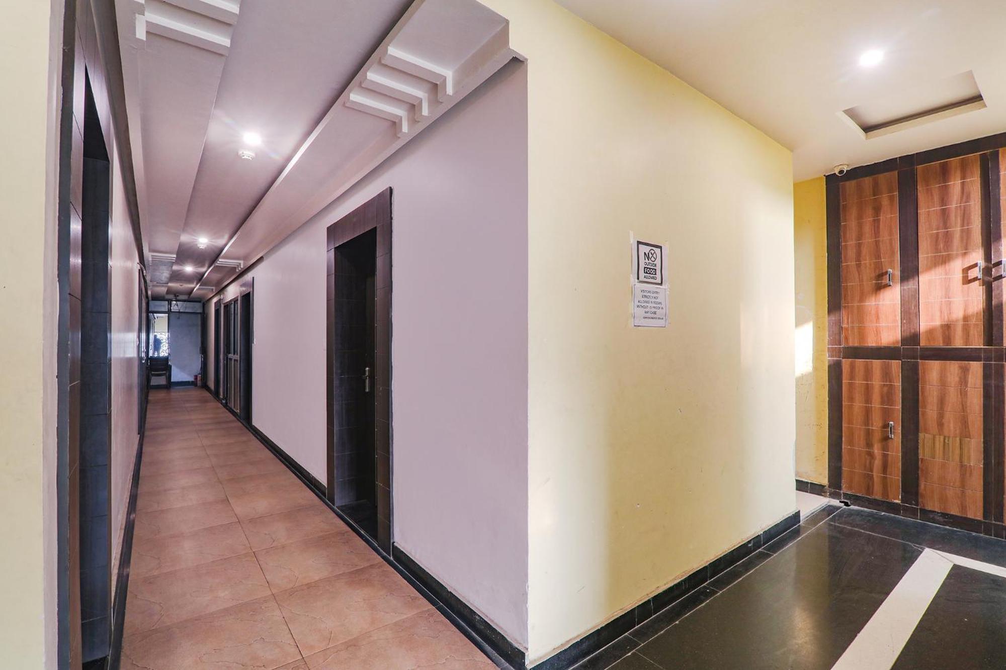 Fabexpress Grand Inn Chinhat Bagian luar foto